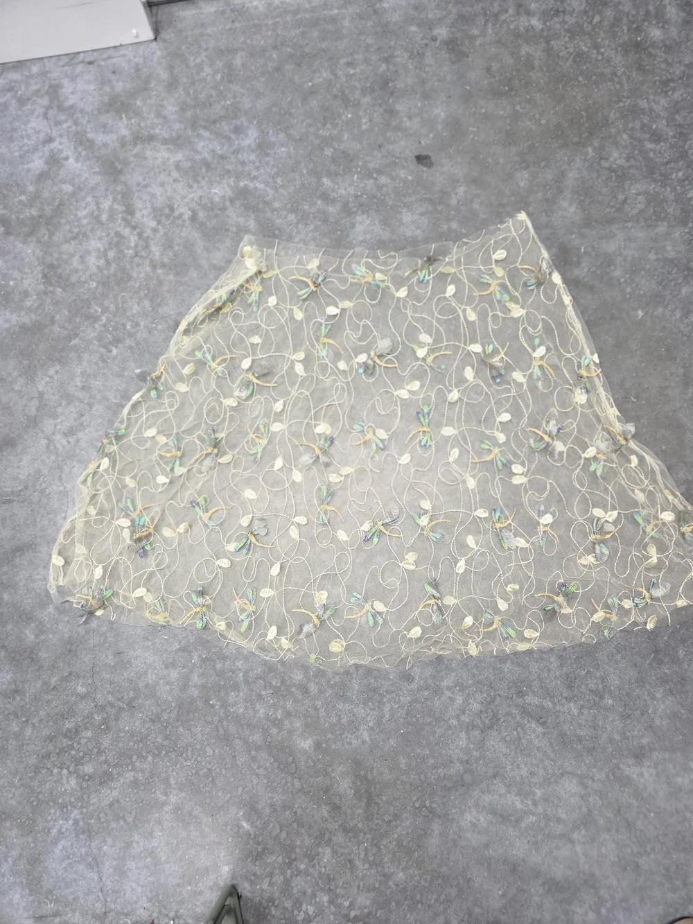 Delicate Cream Embroidered Sheer Tulle W/3D Dragonflies